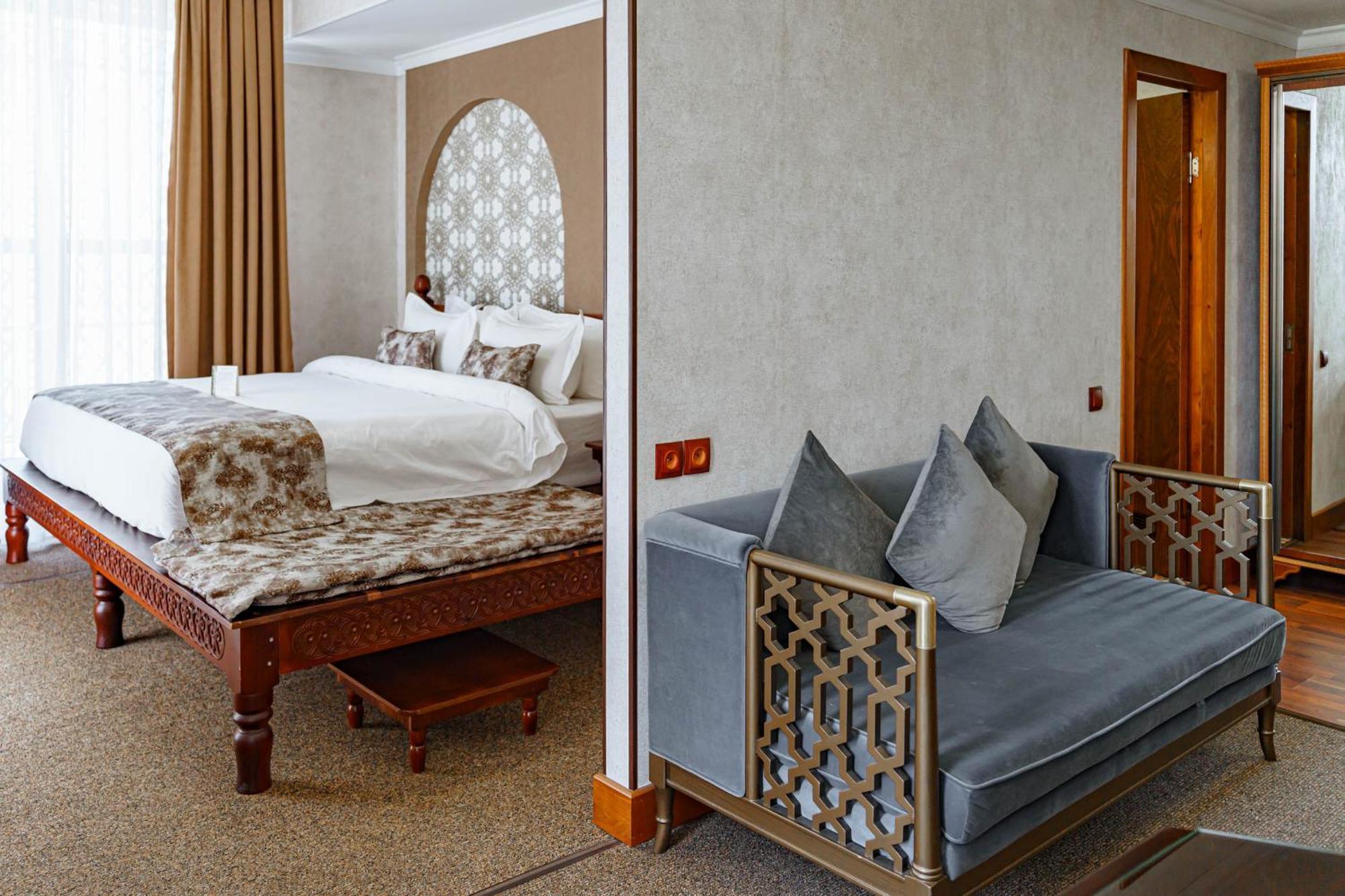 Jannat Resort Oş Cameră foto