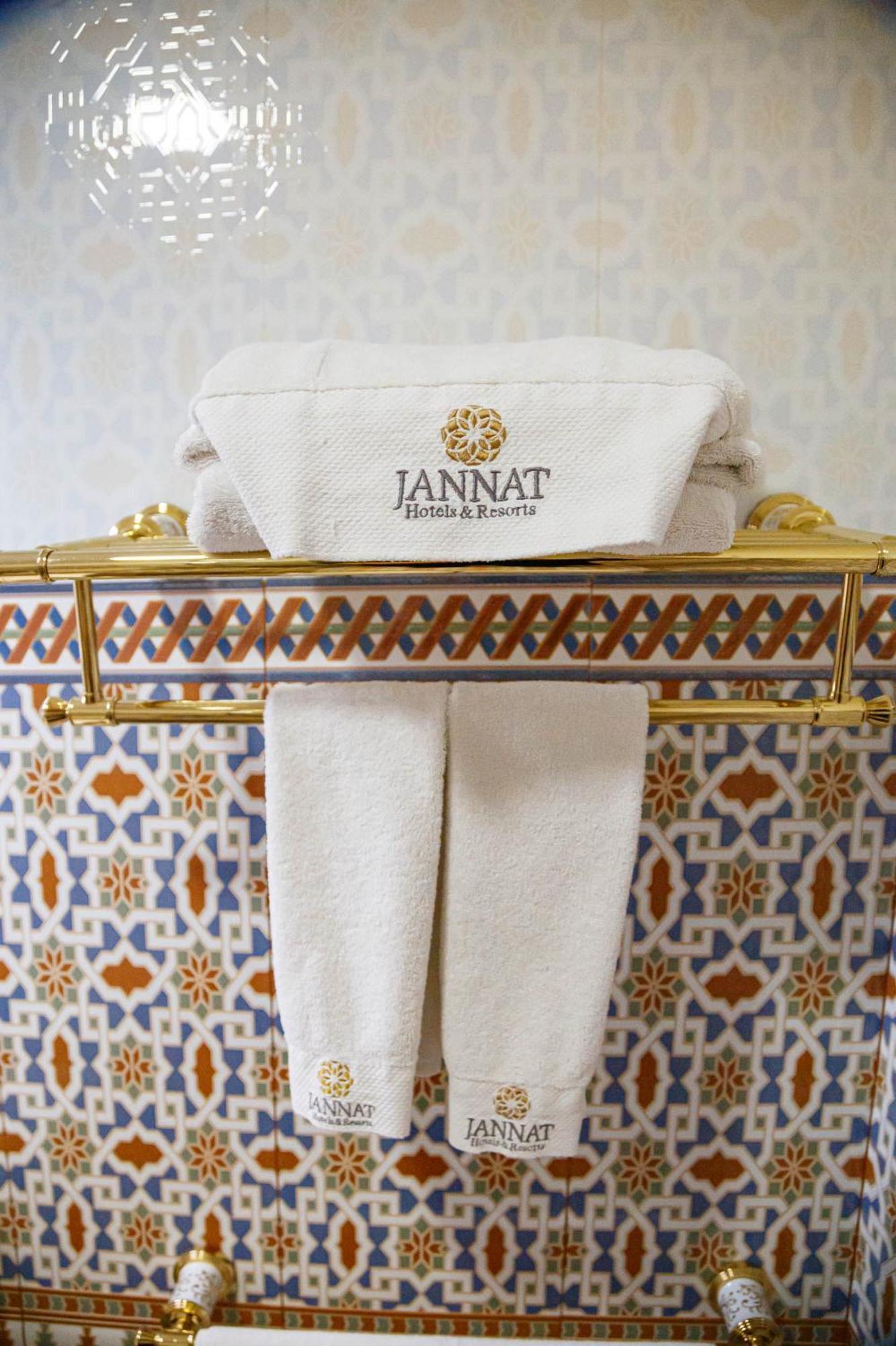 Jannat Resort Oş Cameră foto