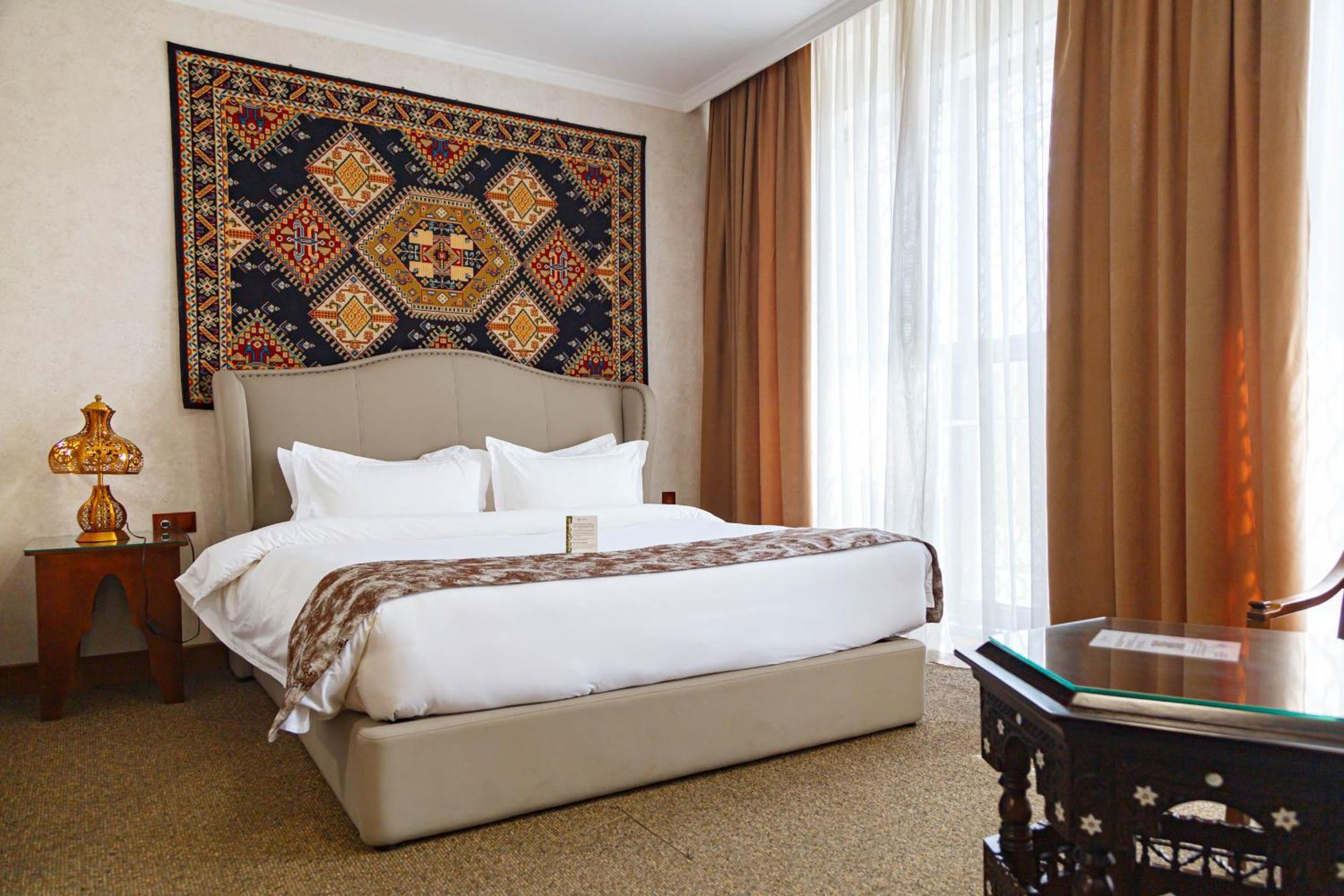 Jannat Resort Oş Cameră foto